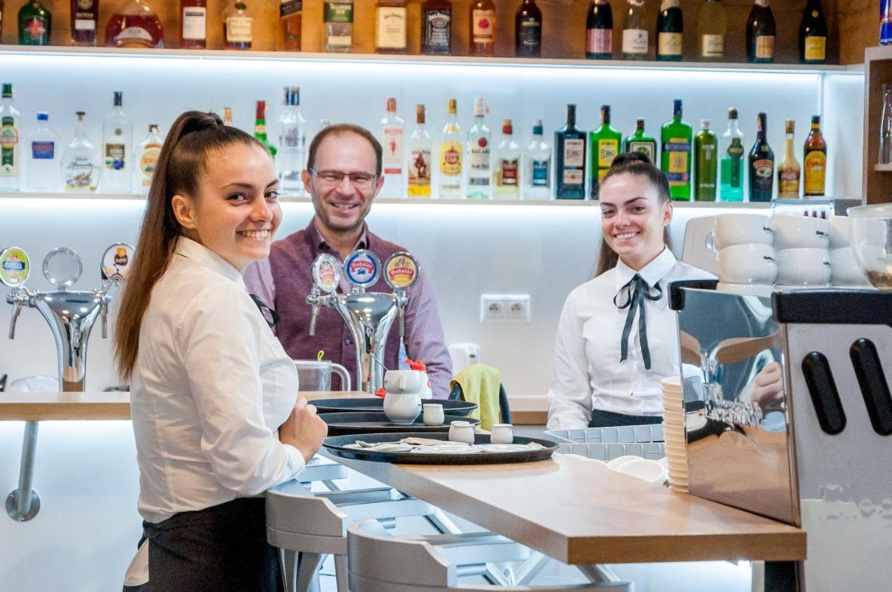 Salon Missen Hotel Trenčianske Teplice Екстериор снимка